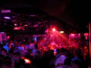 Security Cameras for Nightclubs; Keep Your Nightclub Free of Crime